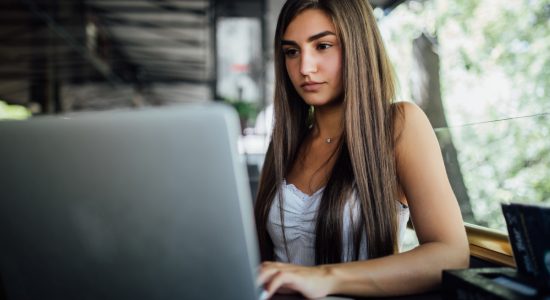 Cara Pilih Laptop Untuk Editing