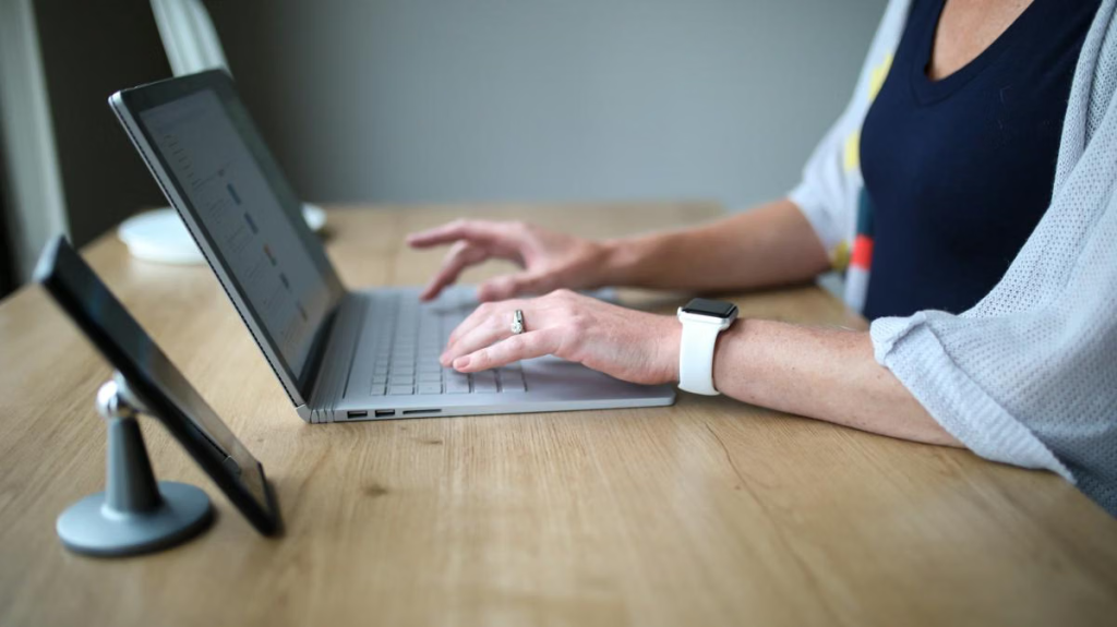 Risiko jika tidak menggunakan rental laptop per minggu Solo lebih awal